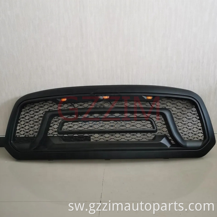 Modified Black Front  Middle Grille Used For RAM 1500 2013-2018
